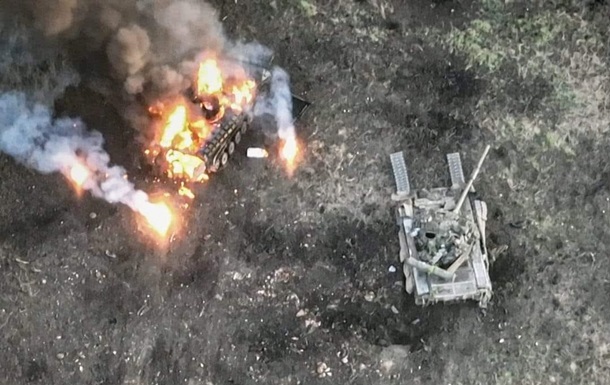 Десантники показали знищення ворожої колони на Курщині