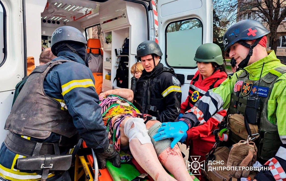 Атака на Кривий Ріг: з’явились фото наслідків