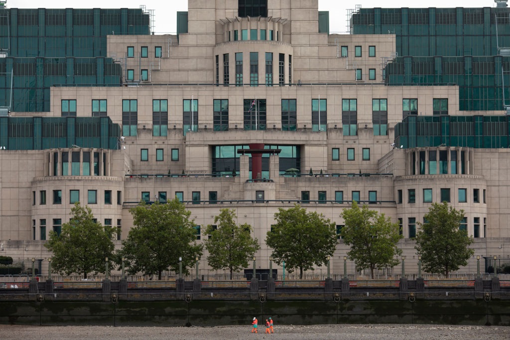Головою британської розвідки MI6 вперше в історії стане жінка – ЗМІ