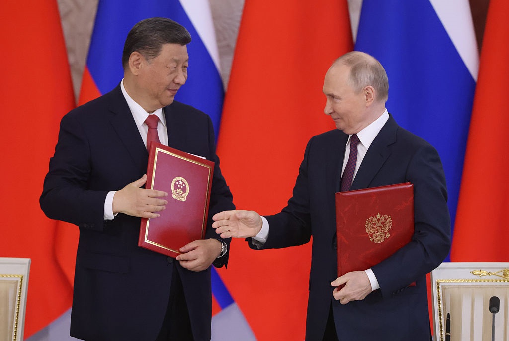 Китай утричі скоротив інвестиції в Росію