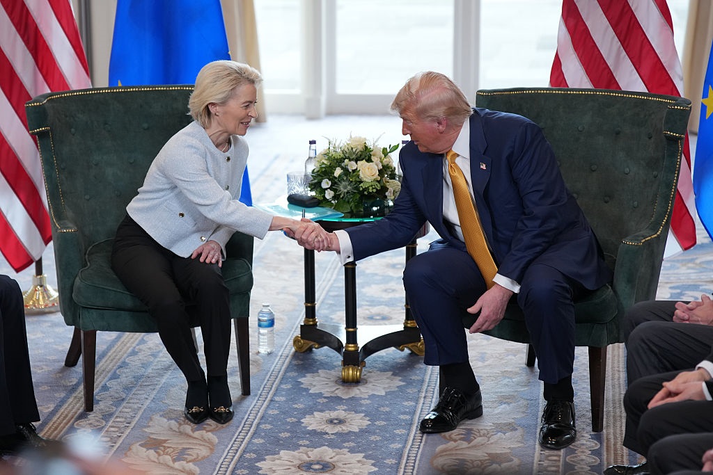 Новини світу - Фон дер Ляєн поговорила з Трампом після атаки на Київ