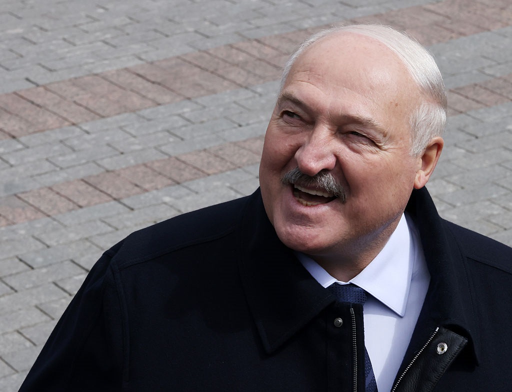 Новини світу - Лукашенко пропонує США за пом'якшення санкцій звільнити політв'язнів - ЗМІ