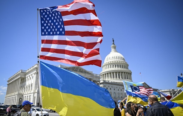 Новини України - Рекордно мала кількість українців схвалює дії США