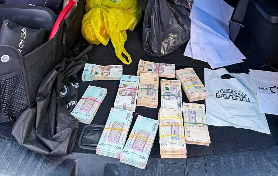 Новини України - Стали відомі подробиці викриття нардепа на хабарі