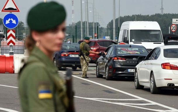 Новини України - Виїзд чоловіків 18-22: що буде з економікою та на фронті
