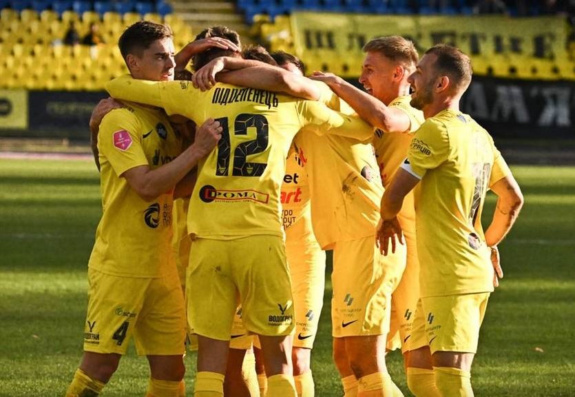 Буковина обіграла Ниву Т, а Локомотив вибив Ниву В з Кубка України