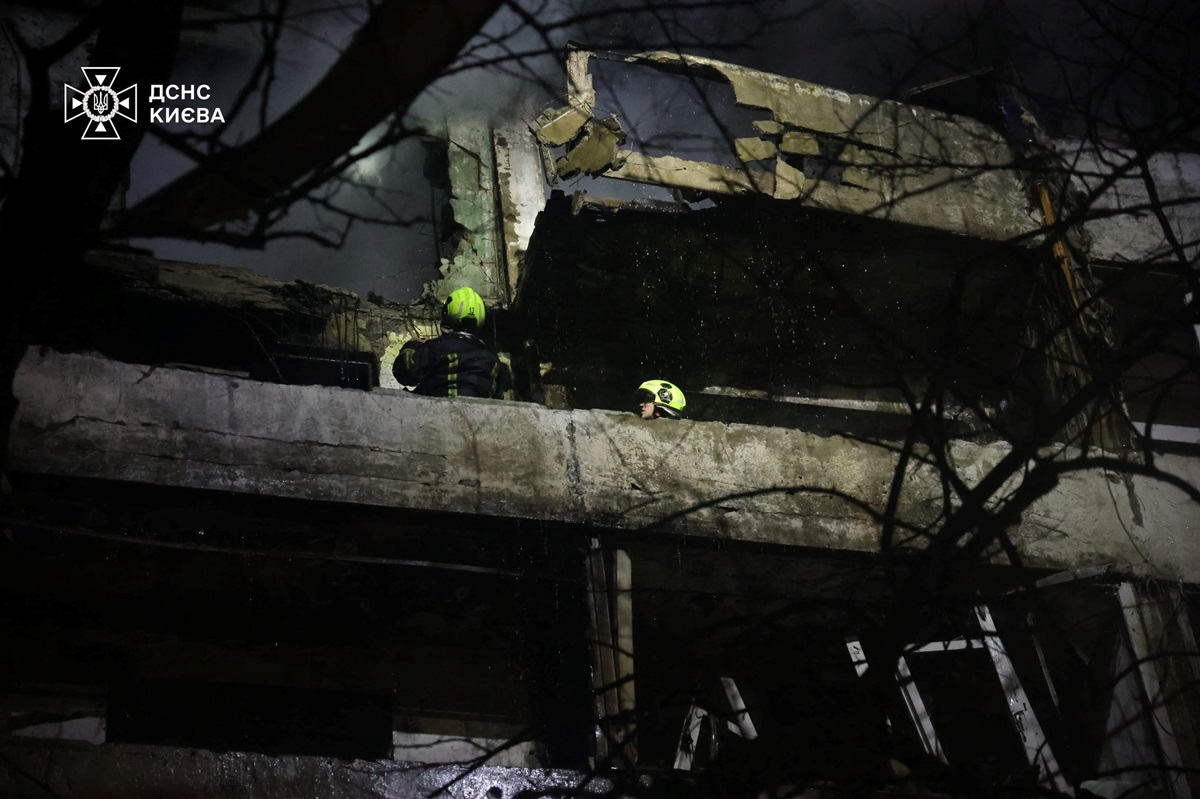 Кількість жертв через атаку на Київ знову зросла