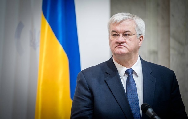 Сибіга оцінив рішення Навроцького щодо Орбана