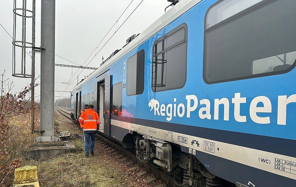 Новини світу - В Чехії зіткнулися два пасажирські поїзди: 40 потерпілих