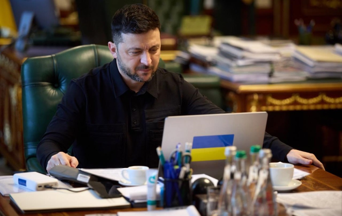 Зеленський поговорив з фон дер Ляєн і Рютте