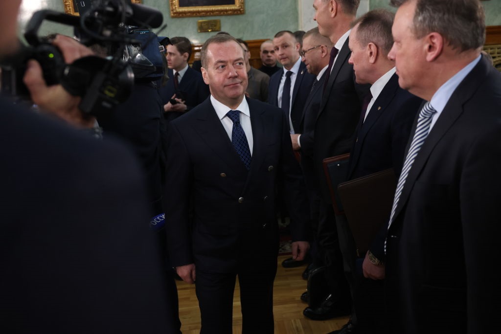 Медведєв пригрозив ЄС війною через активи РФ