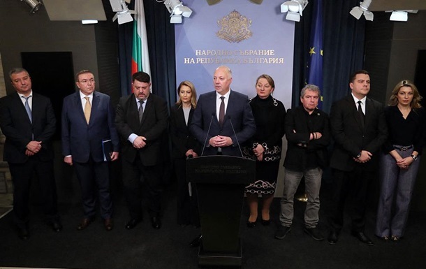 Парламент Болгарії підтримав відставку уряду