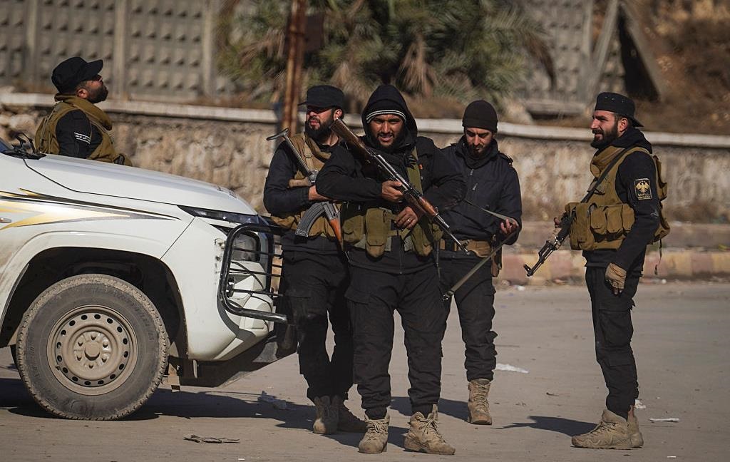 Армія Сирії заявила про встановлення повного контролю над Алеппо