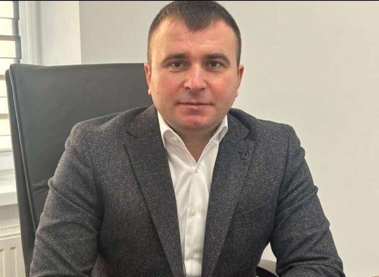 Бідний чиновник, багата дружина як заступник голови сервісного центру МВС Роман Ісак приховав мільйонні активи