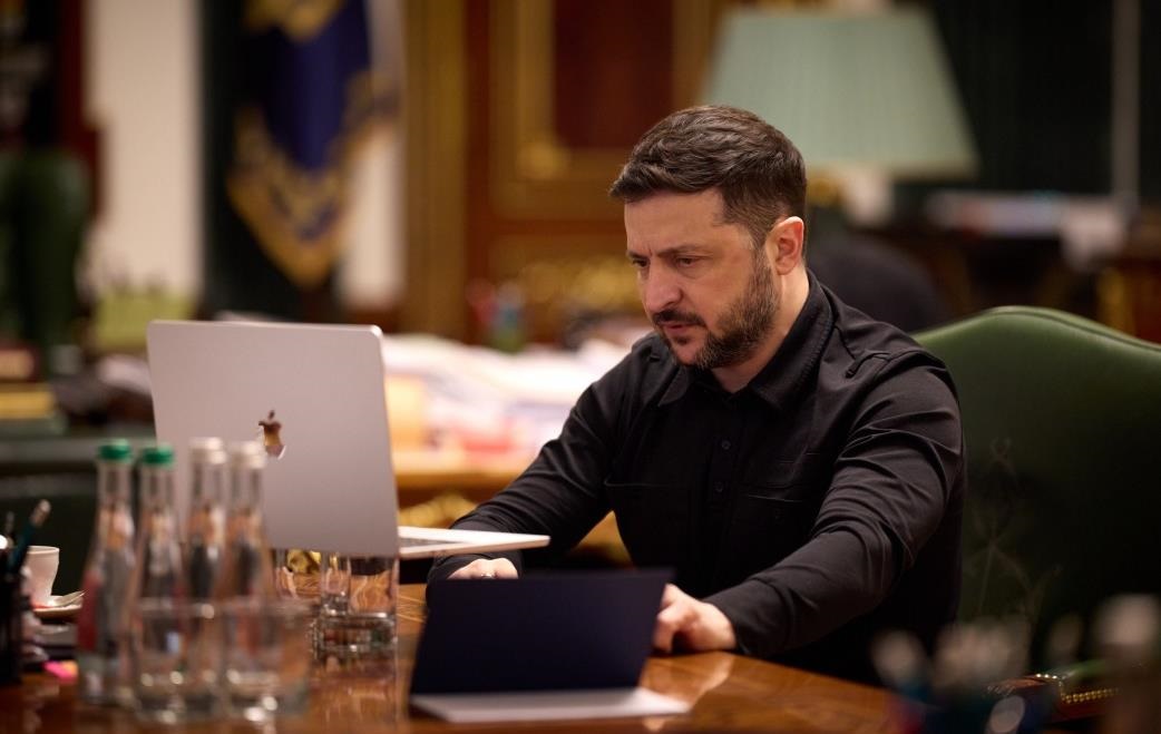 Росія заслужила на удари і тиск – Зеленський