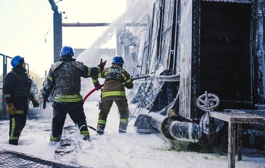 Росія зруйнувала ракетами енергооб’єкт у Харкові