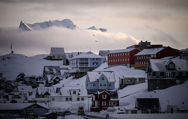 Жителям Гренландії радять зробити запас продуктів на п’ять днів