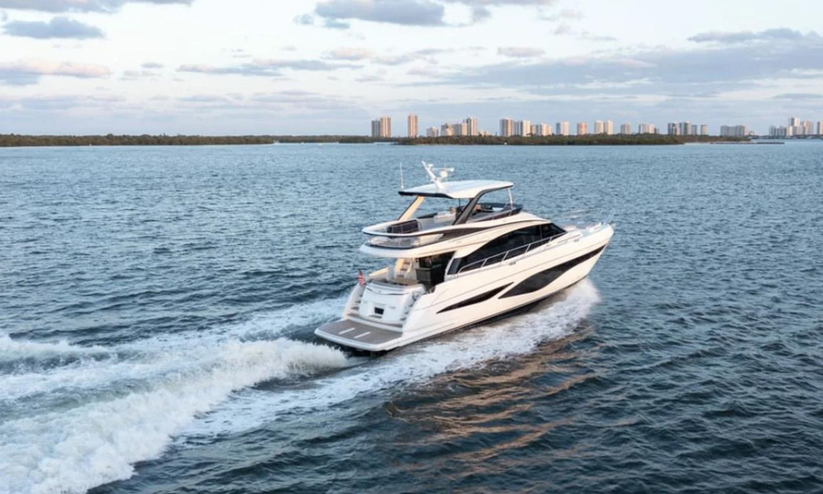 До Росії доставили 160 яхт в обхід санкцій через британські офшори