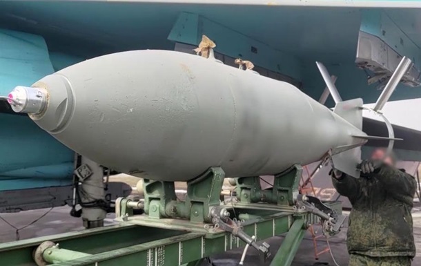 Росія підірвала важливу дамбу на Донеччині