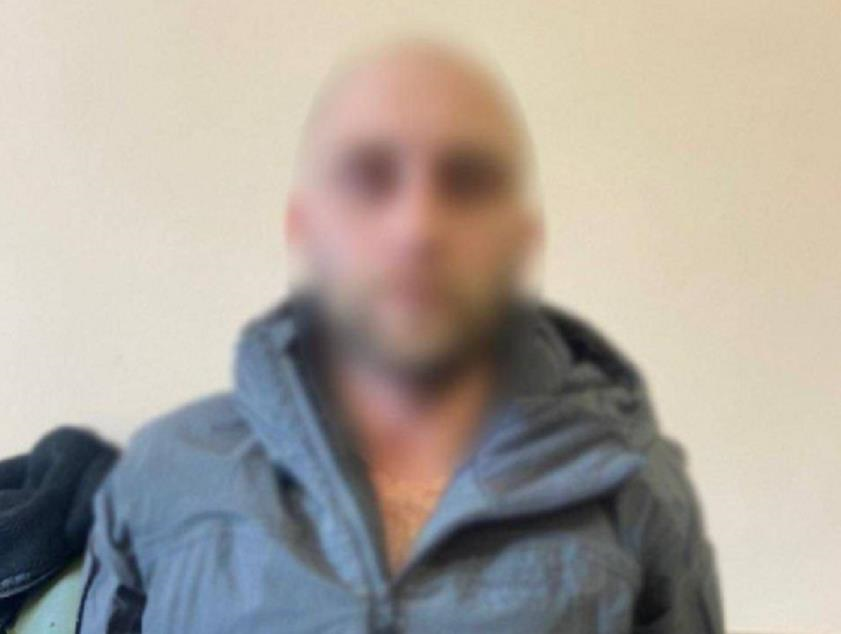 У Києві затримали іноземця, який в готелі побив чоловіка до втрати ока