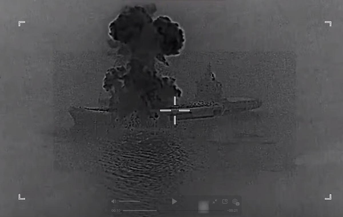 США показали знищення найбільшого корабля Ірану