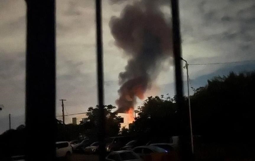 У Сімферополі після атаки палає ТЕЦ – сооцмережі